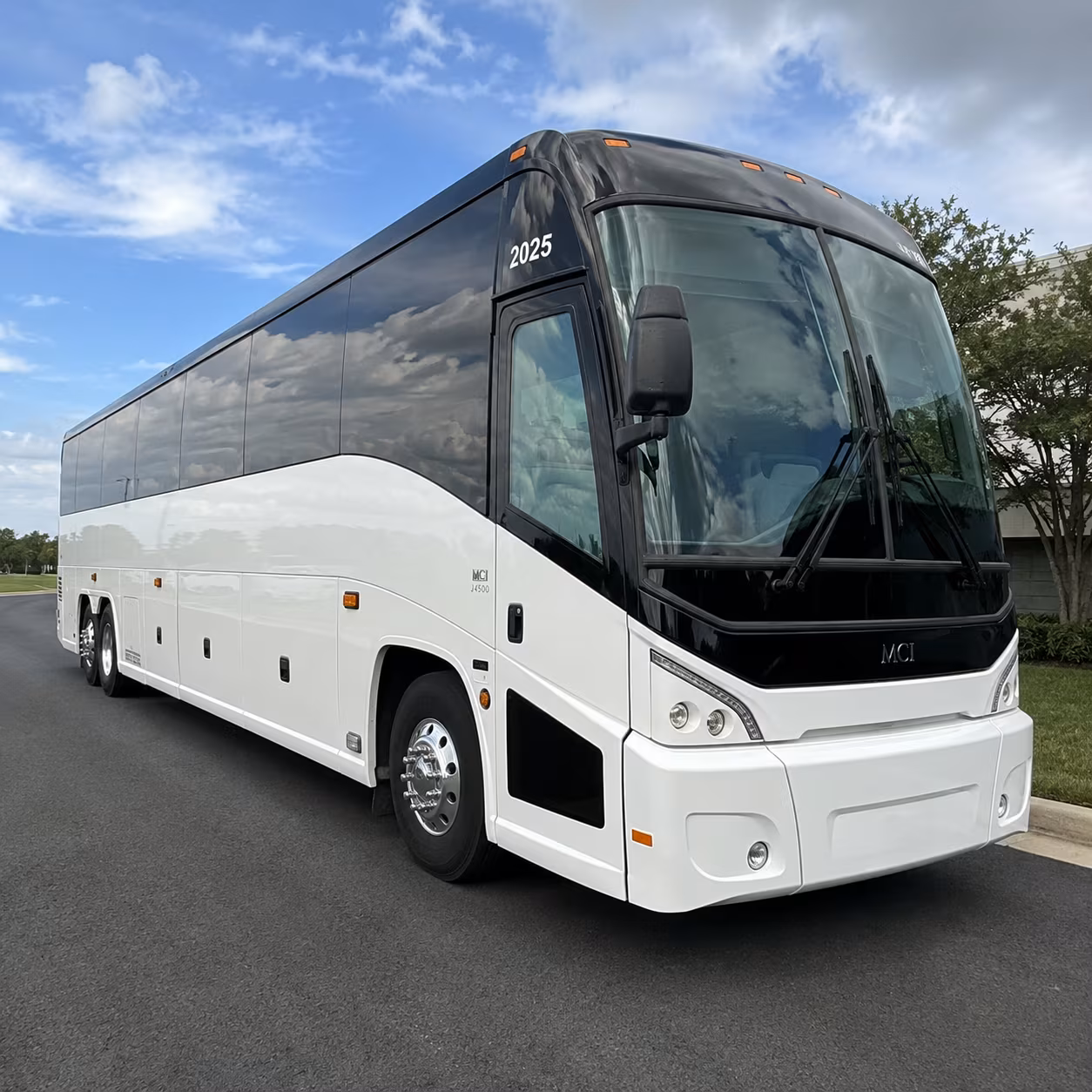 charter bus pickups and drop offs at seattle tacoma international airport sea