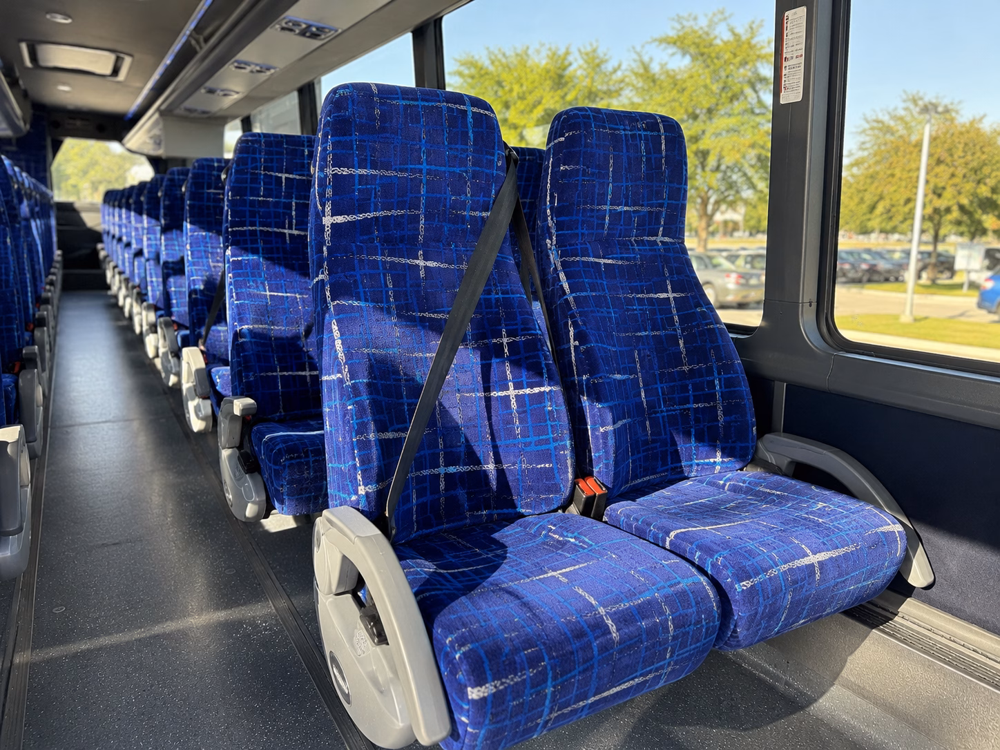 charter buses from federal way to seattle portland and beyond