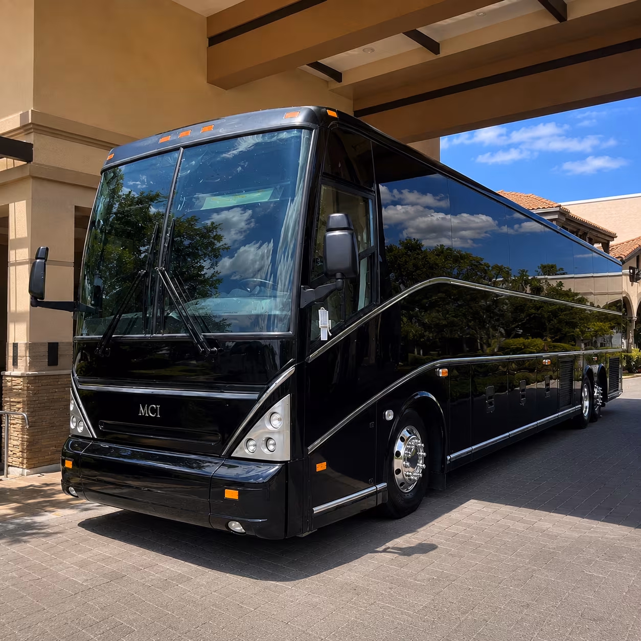 with busrentalfederalway com renting a bus for uw husky football from federal way is easy